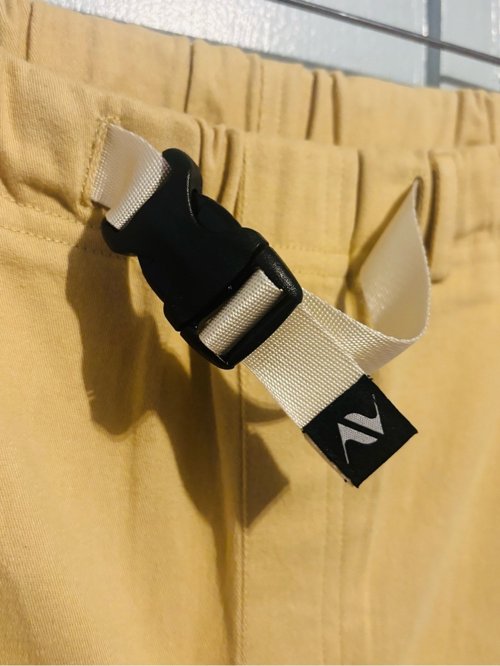 NWT Atas Awan Boundless Convertible Pants 1.0 - Limestone size small womens - Picture 5 of 11